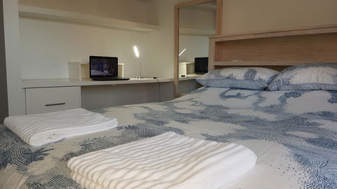 North Adelaide Apartment - Sunshine Coast Guide 1