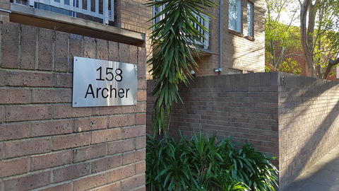 North Adelaide Apartment - Sunshine Coast Guide 0