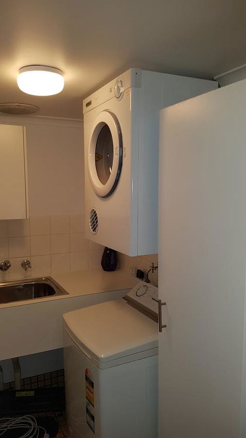 North Adelaide Apartment - Sunshine Coast Guide 8