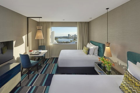 Crown Promenade Perth - Sunshine Coast Guide 2