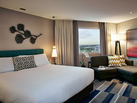 Crown Promenade Perth - Sunshine Coast Guide 15
