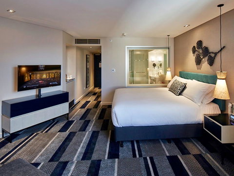 Crown Promenade Perth - Sunshine Coast Guide 16