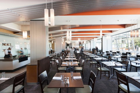 Crown Promenade Perth - Sunshine Coast Guide 13