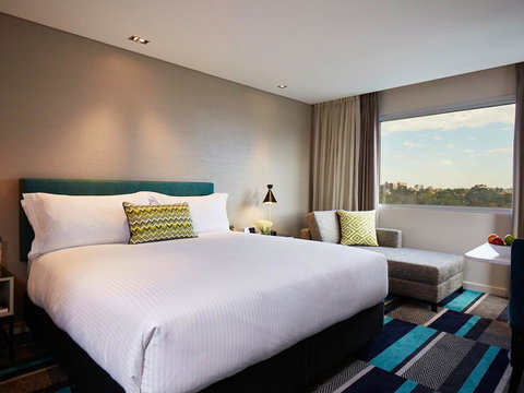 Crown Promenade Perth - Sunshine Coast Guide 17