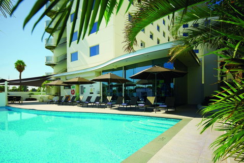 Crown Promenade Perth - Sunshine Coast Guide 7