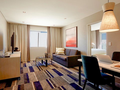 Crown Promenade Perth - Sunshine Coast Guide 29