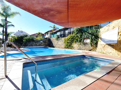 Mandurah Family Resort - Sunshine Coast Guide 27