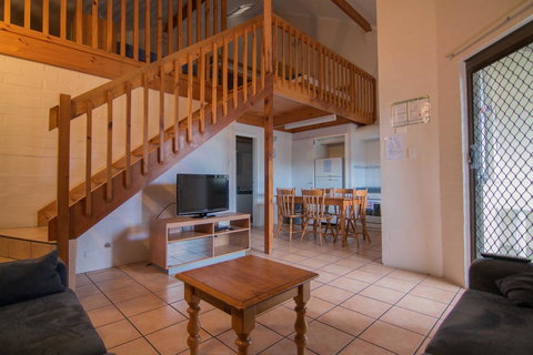 Mandurah Family Resort - Sunshine Coast Guide 44