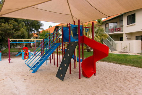 Mandurah Family Resort - Sunshine Coast Guide 31