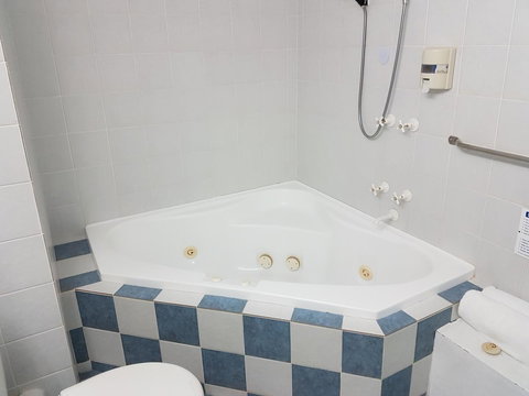 Mandurah Family Resort - Sunshine Coast Guide 2