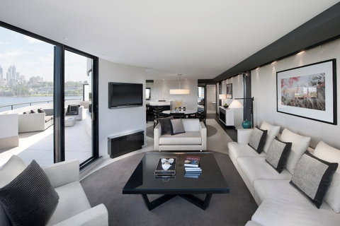 Crown Metropol Perth - Sunshine Coast Guide 17