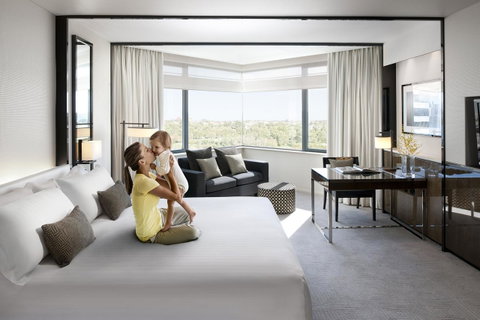 Crown Metropol Perth - Sunshine Coast Guide 12