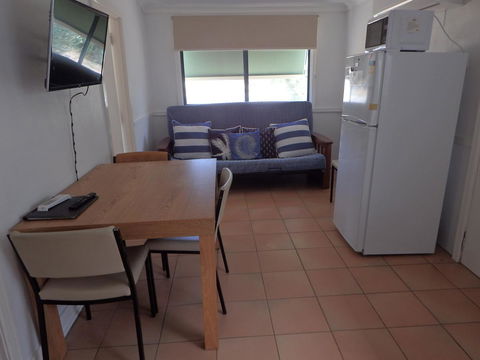 Lazy Lobster Holiday Units & Chalets - Sunshine Coast Guide 10