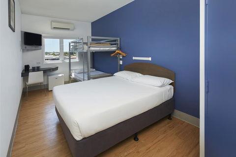 Ibis Budget Perth Airport - Sunshine Coast Guide 7