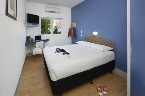 Ibis Budget Perth Airport - Sunshine Coast Guide 0