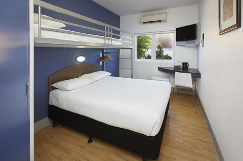 Ibis Budget Perth Airport - Sunshine Coast Guide 13