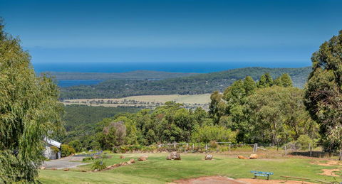Chimes Spa Retreat - Sunshine Coast Guide 19