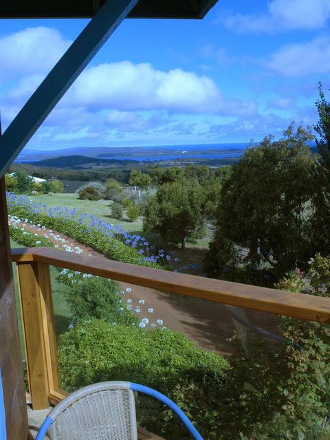 Chimes Spa Retreat - Sunshine Coast Guide 36