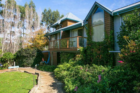 Chimes Spa Retreat - Sunshine Coast Guide 32