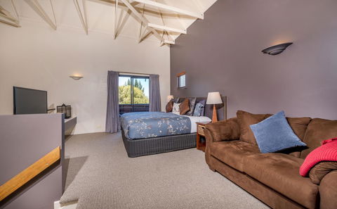 Chimes Spa Retreat - Sunshine Coast Guide 13