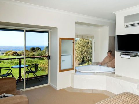 Chimes Spa Retreat - Sunshine Coast Guide 38