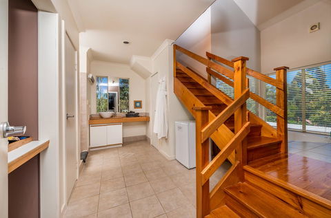 Chimes Spa Retreat - Sunshine Coast Guide 12