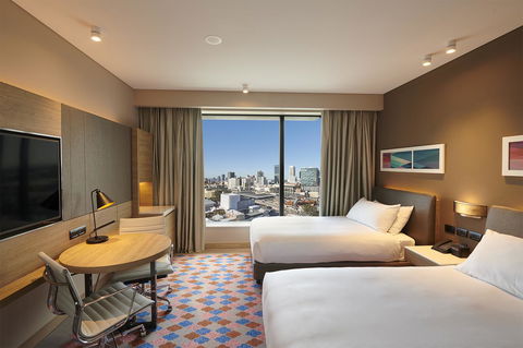 Doubletree By Hilton Perth Northbridge - Sunshine Coast Guide 9