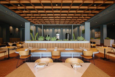 Pan Pacific Perth - Sunshine Coast Guide 17