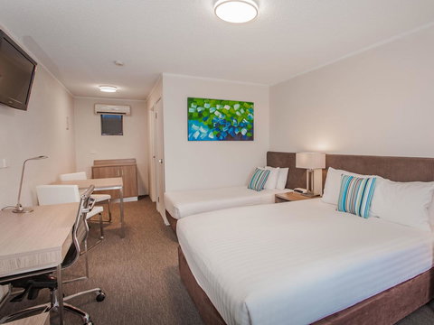 Albany Motel & Apartments - Sunshine Coast Guide 14