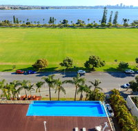 Crowne Plaza Perth - Sunshine Coast Guide