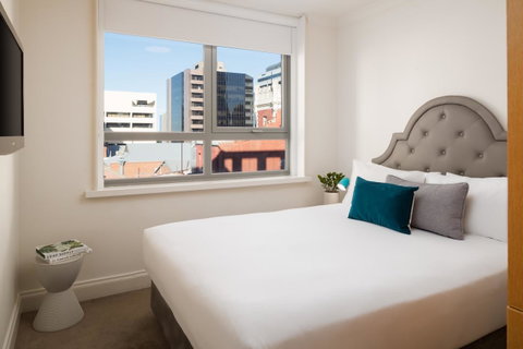 Pensione Hotel Perth - Sunshine Coast Guide 16