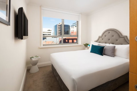 Pensione Hotel Perth - Sunshine Coast Guide 17