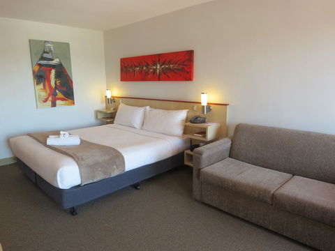 Metro Hotel Perth - Sunshine Coast Guide 41