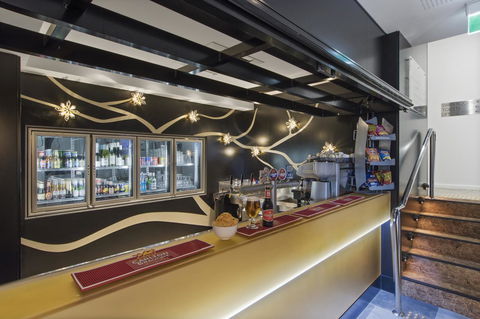 Metro Hotel Perth - Sunshine Coast Guide 12