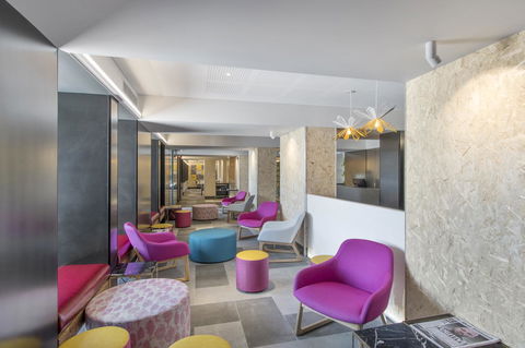 Metro Hotel Perth - Sunshine Coast Guide 11