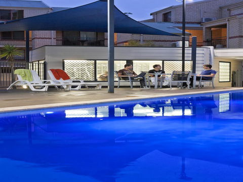 Mont Clare Boutique Apartments - Sunshine Coast Guide 1