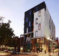 Alex Hotel - Sunshine Coast Guide