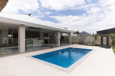 Epsom On Swan Bed & Breakfast - Sunshine Coast Guide 7