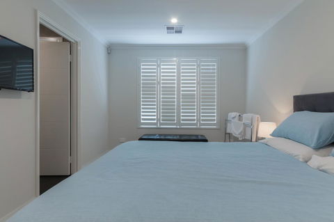 Epsom On Swan Bed & Breakfast - Sunshine Coast Guide 9