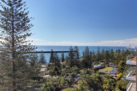 Northpoint Apartments - Sunshine Coast Guide 9