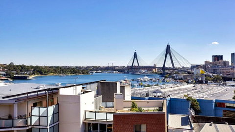 Darling Harbor Apartment - Sunshine Coast Guide 7