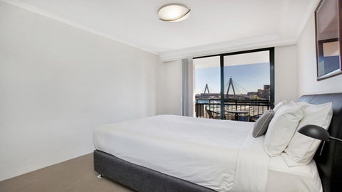 Darling Harbor Apartment - Sunshine Coast Guide 4