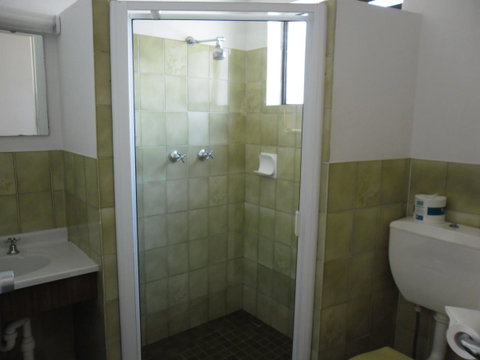 Ben Chifley Motor Inn - Sunshine Coast Guide 42
