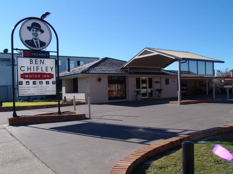 Ben Chifley Motor Inn - Sunshine Coast Guide 0