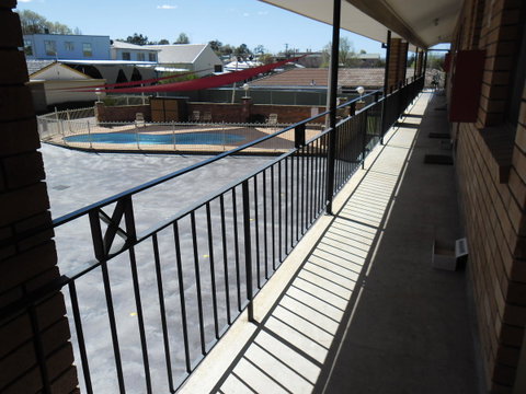Ben Chifley Motor Inn - Sunshine Coast Guide 34