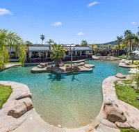 Quality Resort Siesta - Sunshine Coast Guide