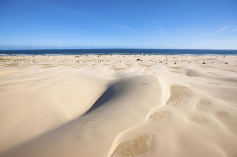 On The Beach Getaway - Sunshine Coast Guide 23