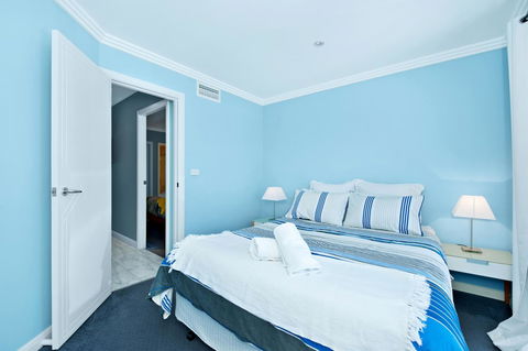 On The Beach Getaway - Sunshine Coast Guide 5