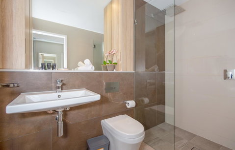 DD Apartments On Day - Sunshine Coast Guide 22