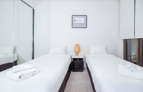 DD Apartments On Day - Sunshine Coast Guide 25